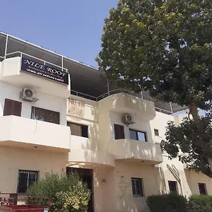 Hotel Nile Roof Hotel& Restaurant